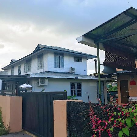 Merdeka Guest House 2 Kuching Luaran gambar